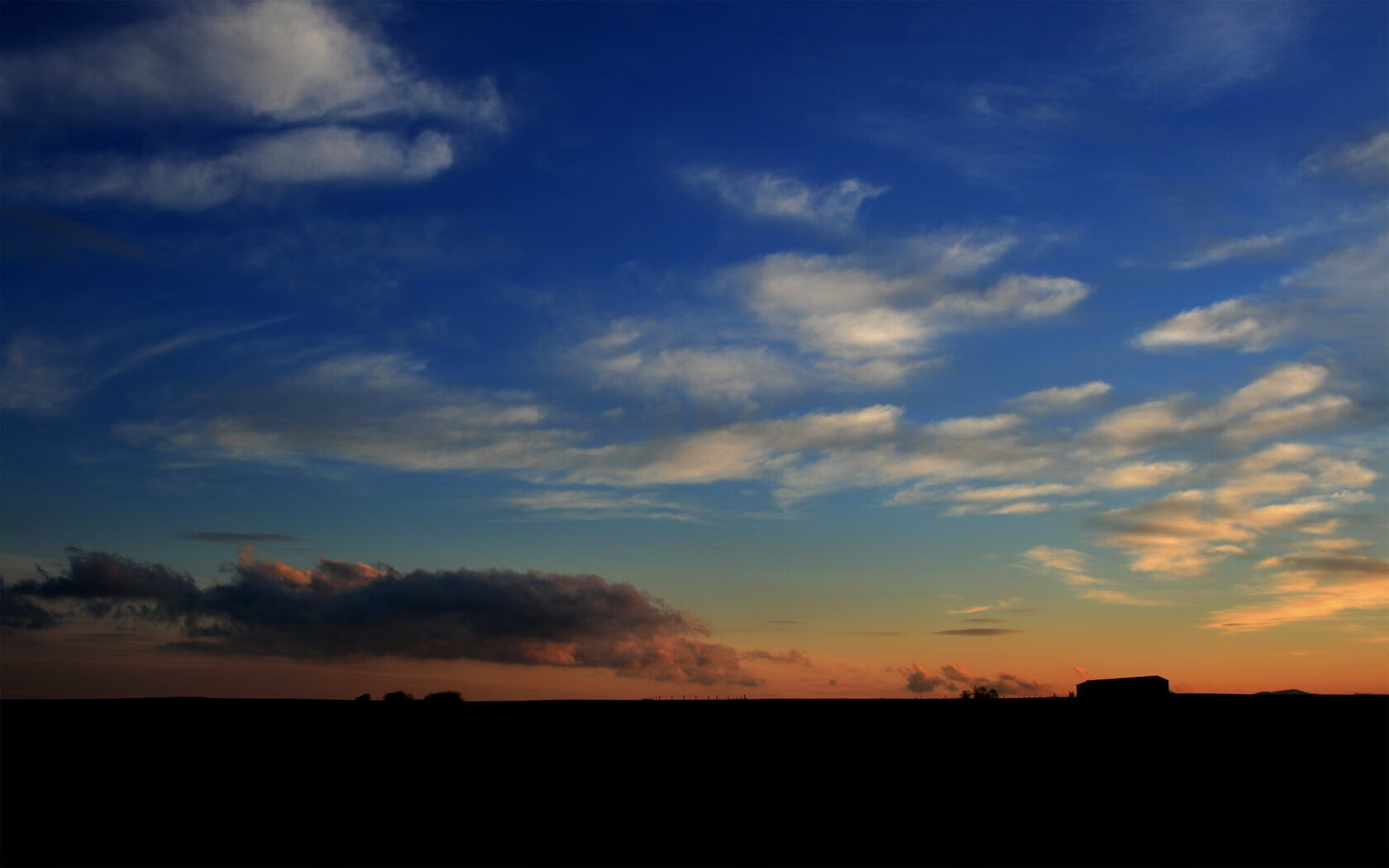 意甲激烈，比分3-2，明星球员各自贡献两球，关键数据：远射准确性达70%